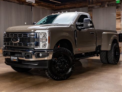 Used 2026 Ford F350 XLT w/ 360-Degree Camera Package AWD/4WD image 3
