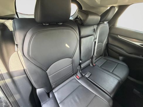 Used 2022 INFINITI QX50 Luxe AWD/4WD image 18