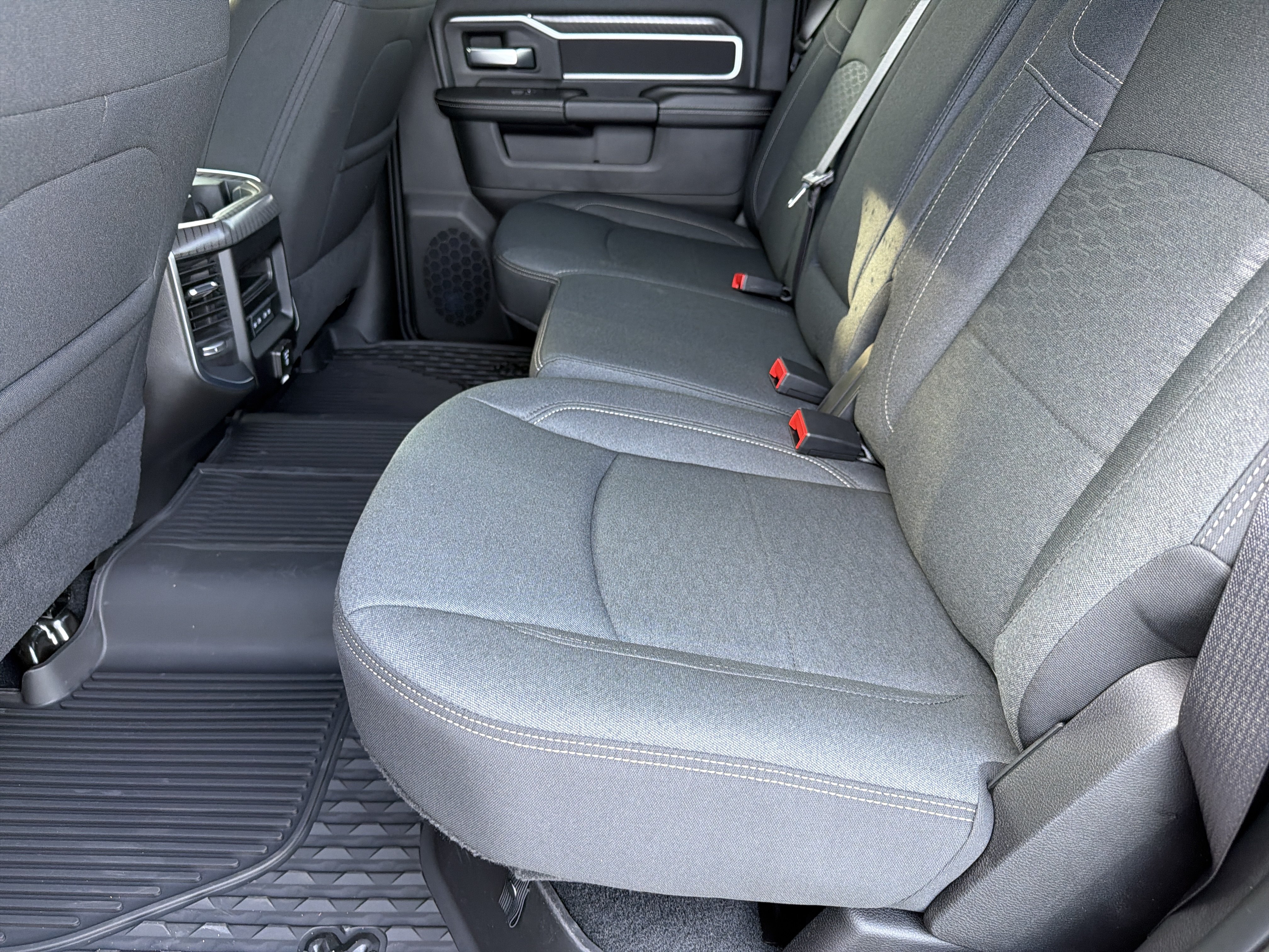 New 2026 RAM 2500 Big Horn AWD/4WD image 19