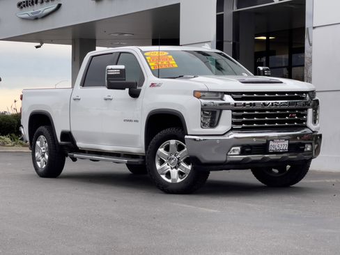 Used 2020 Chevrolet Silverado 2500 LTZ w/ LTZ Premium Package image 2