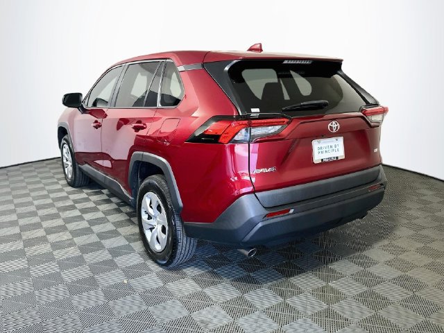 Certified 2024 Toyota RAV4 LE FWD image 7