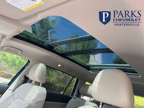 Used 2019 Volkswagen Atlas SEL Premium image 22