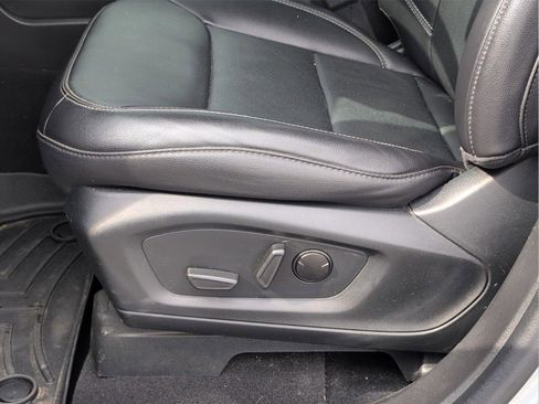 Used 2023 Ford Explorer Limited w/ Limited Technology Package image 15