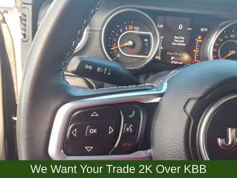 Used 2022 Jeep Wrangler Unlimited Sahara image 28