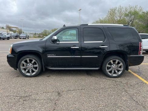 Used 2014 GMC Yukon Denali AWD/4WD image 5