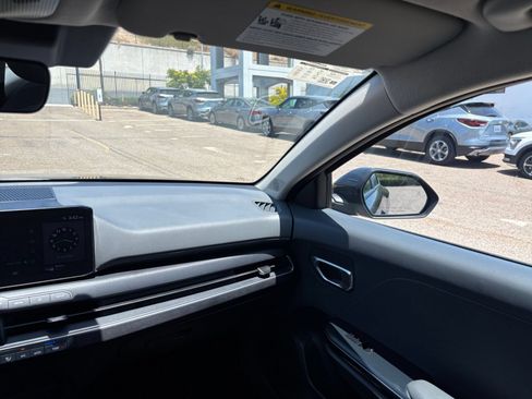 Used 2025 Kia K4 FWD image 33