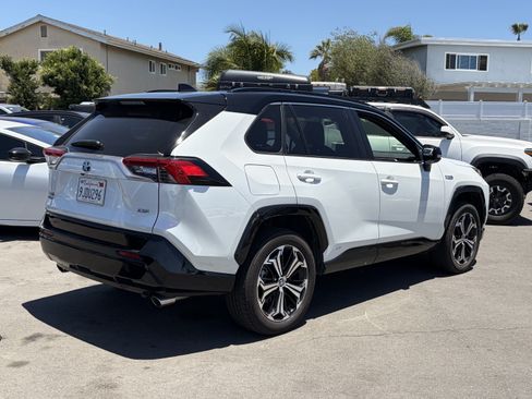 Used 2023 Toyota RAV4 XSE w/ Weather Package AWD/4WD image 3