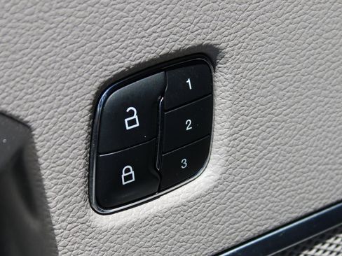 Used 2019 Ford F450 Limited image 22