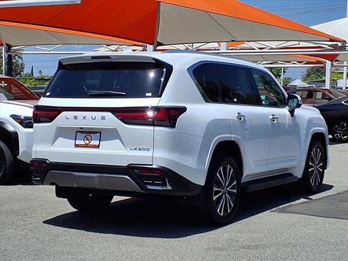 Used 2024 Lexus LX 600 4WD w/ Interior Upgrade Package image 4