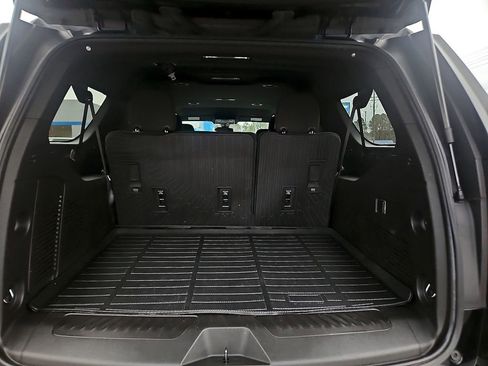 Used 2021 GMC Yukon XL SLE w/ Gmc Pro Safety Plus Package image 29