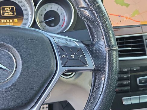 Used 2012 Mercedes-Benz C 250 Sedan image 21