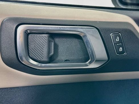 Used 2023 Ford Bronco Wildtrak AWD/4WD image 23