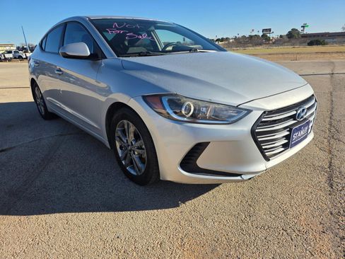 Used 2018 Hyundai Elantra SEL image 1