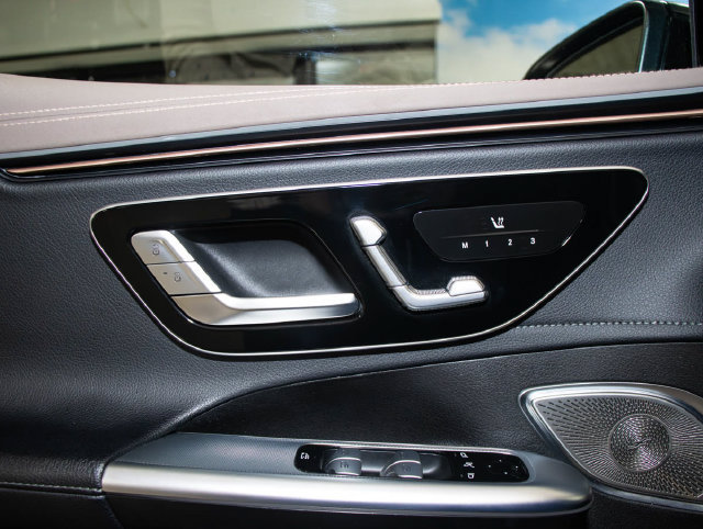 Certified 2023 Mercedes-Benz EQE 350+ 4MATIC SUV image 12