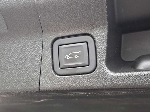 Used 2023 GMC Acadia Denali w/ Black Diamond Edition AWD/4WD image 38