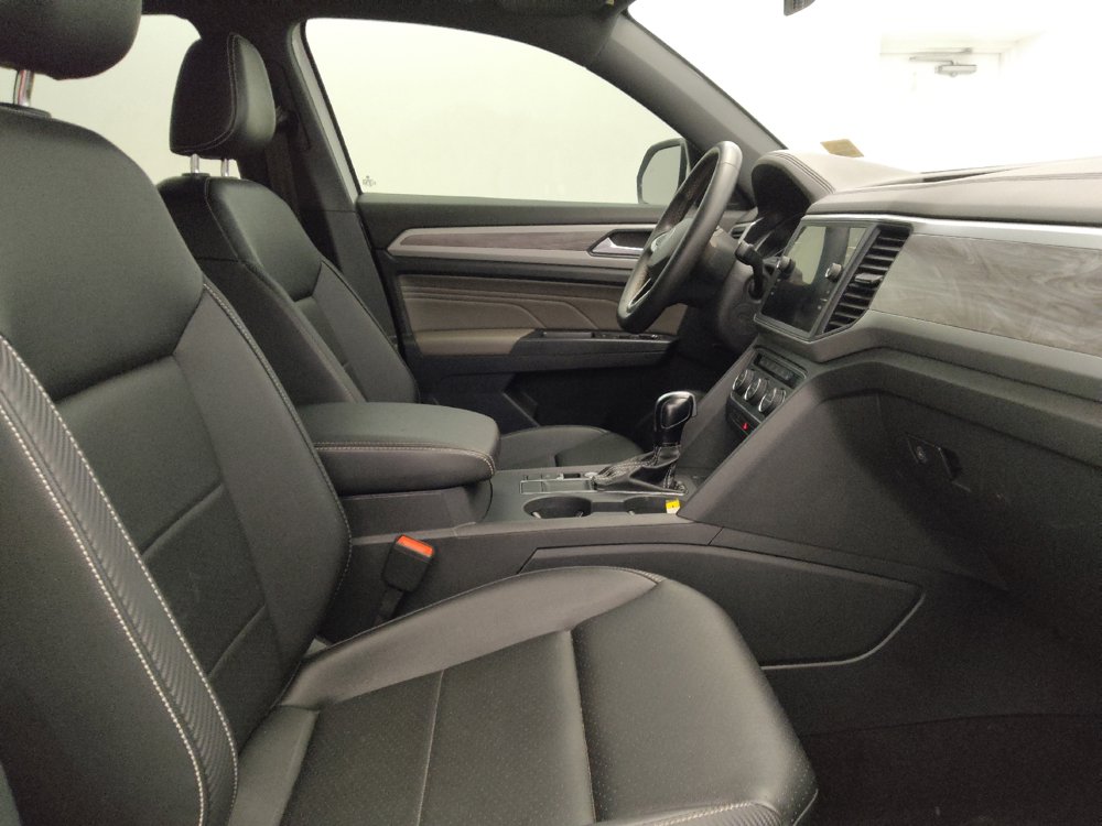 Used 2021 Volkswagen Atlas Cross Sport SE FWD image 21