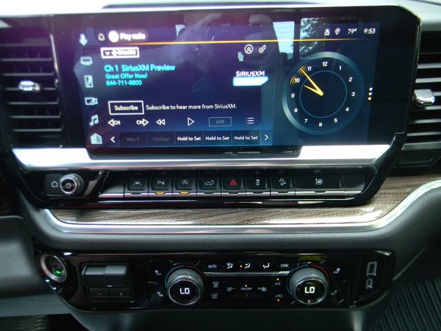 Used 2022 Chevrolet Silverado 1500 LT Trail Boss w/ LT Trail Boss Premium Package AWD/4WD image 15