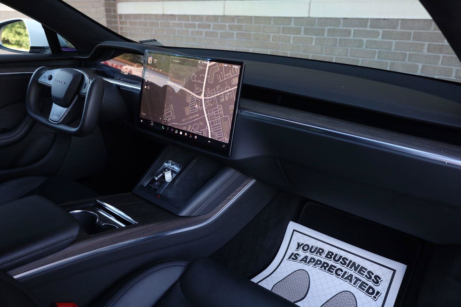 Used 2022 Tesla Model S AWD/4WD image 31