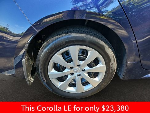 Used 2025 Toyota Corolla LE FWD image 43