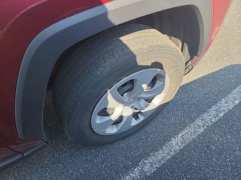 Used 2024 Toyota RAV4 LE image 14