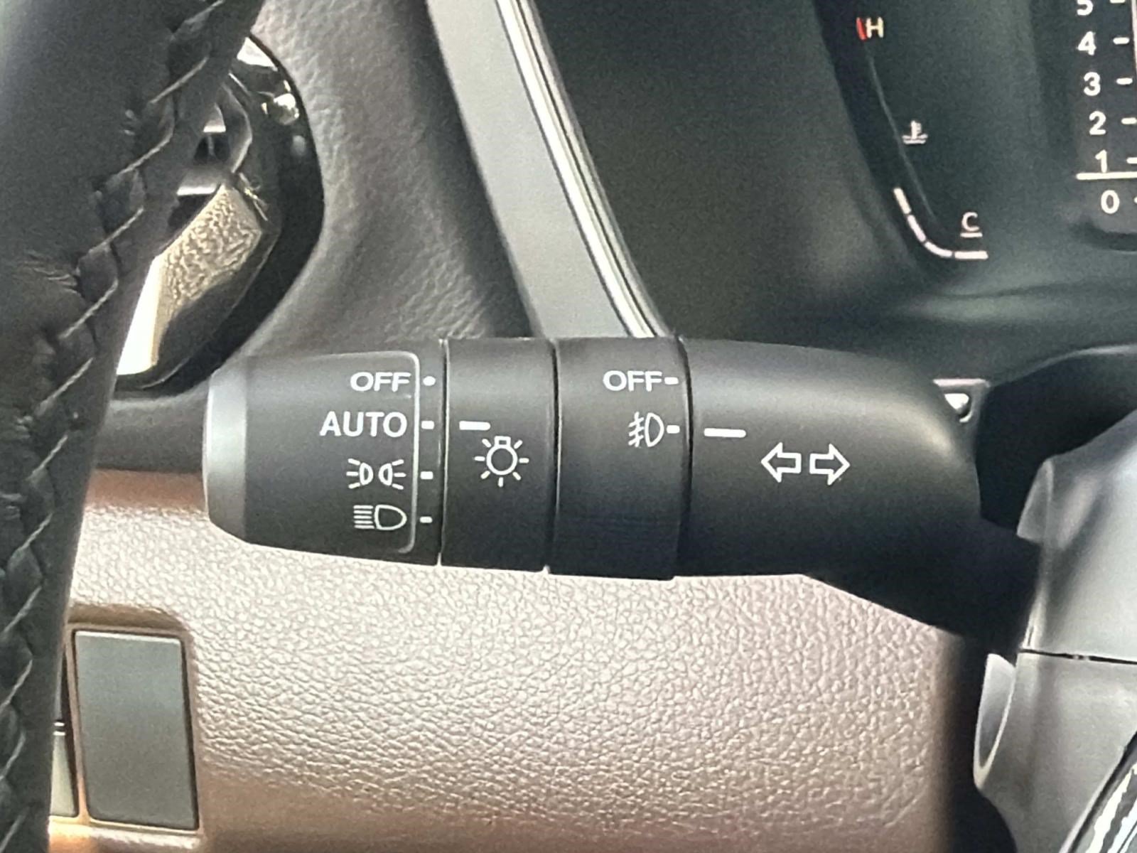 Used 2025 Honda Pilot Elite image 22