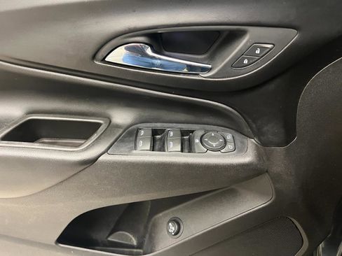 Used 2019 Chevrolet Equinox LT image 33