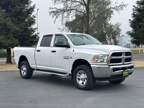 Used 2018 RAM 2500 Tradesman w/ Chrome Appearance Group image 6