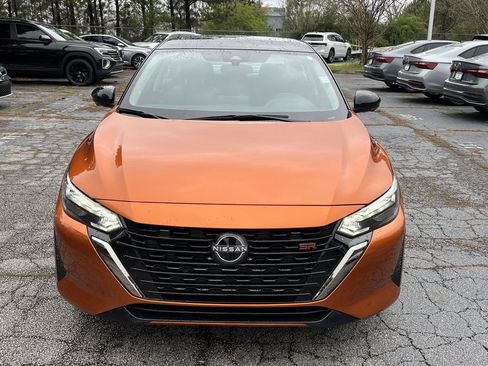 Used 2024 Nissan Sentra SR w/ SR Premium Package image 2