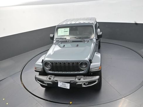 New 2026 Jeep Gladiator Sport AWD/4WD image 12