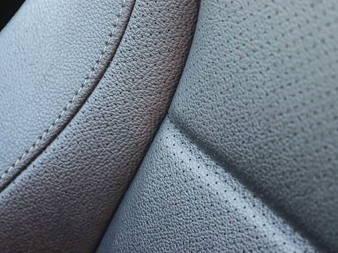 Used 2021 Mercedes-Benz GLE 350 4MATIC image 23