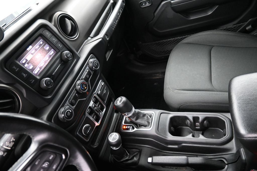 Used 2020 Jeep Wrangler Unlimited Sport S AWD/4WD image 17