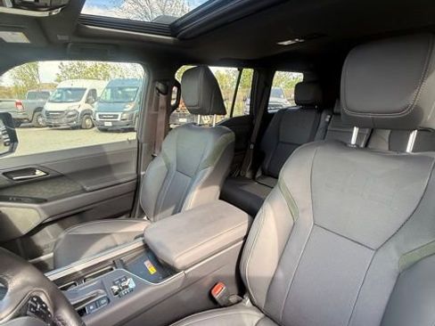 Used 2024 Lexus GX 550 image 6