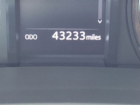 Used 2024 Toyota 4Runner SR5 Premium image 16