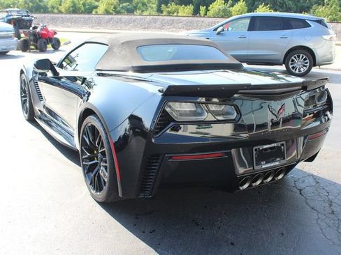 Used 2017 Chevrolet Corvette Z06 RWD image 6