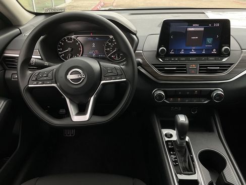 New 2026 Nissan Altima 2.5 SV FWD image 11