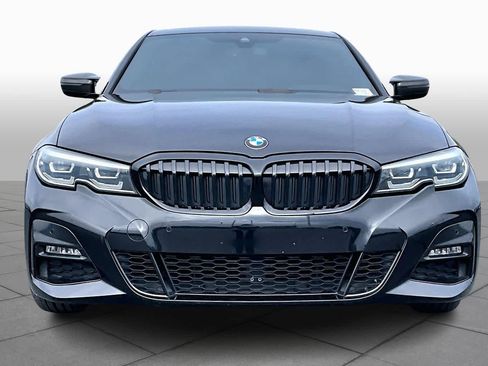 Used 2021 BMW 330i Sedan w/ M Sport Package image 3
