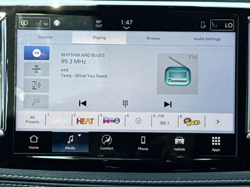 Used 2025 Chrysler Pacifica Select FWD image 22