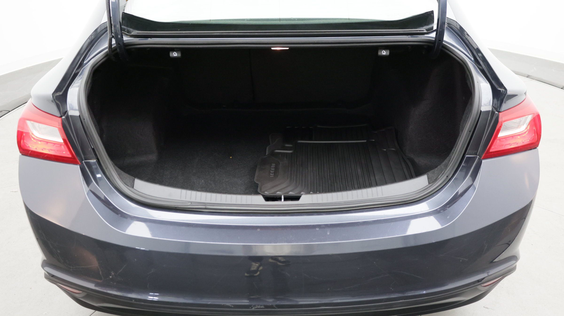 Used 2020 Chevrolet Malibu LS FWD image 26