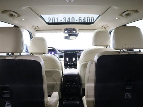 Used 2021 Jeep Grand Cherokee L Limited image 8