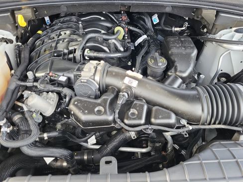 Used 2022 Jeep Grand Cherokee Limited image 21