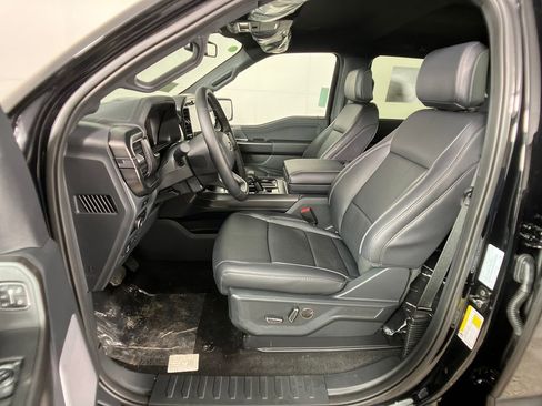 New 2026 Ford F150 Lariat w/ Equipment Group 502A High image 32