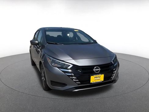 Used 2025 Nissan Versa SV FWD image 3