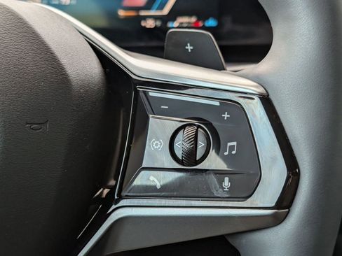 Certified 2025 BMW 530i image 22