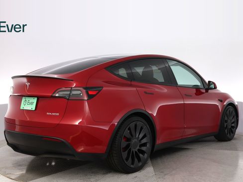 Used 2023 Tesla Model Y Long Range AWD/4WD image 3