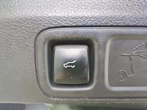 Used 2023 Ford Expedition XLT AWD/4WD image 34