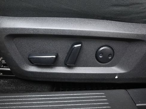 Used 2023 Nissan Rogue SV FWD image 20
