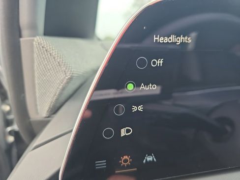 Certified 2025 Cadillac Optiq Luxury 1 image 25