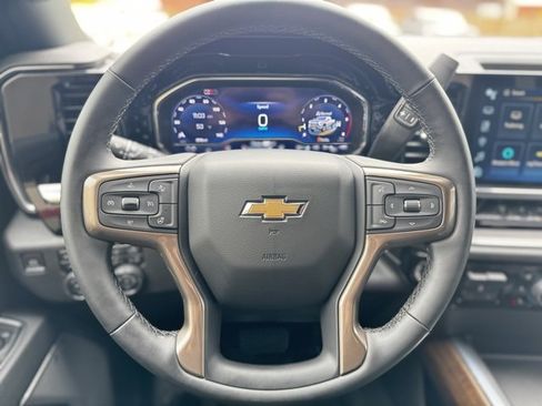 Used 2024 Chevrolet Silverado 3500 High Country w/ High Country Premium Package image 25