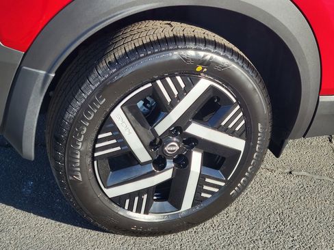 New 2026 Nissan Kicks SV w/ SV Premium Package image 3