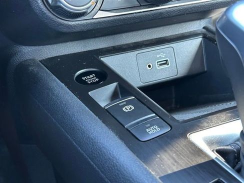 Used 2025 Nissan Kicks S image 31